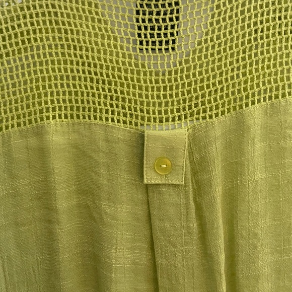 🐦🪺New Directions sleeveless top - Picture 2 of 4